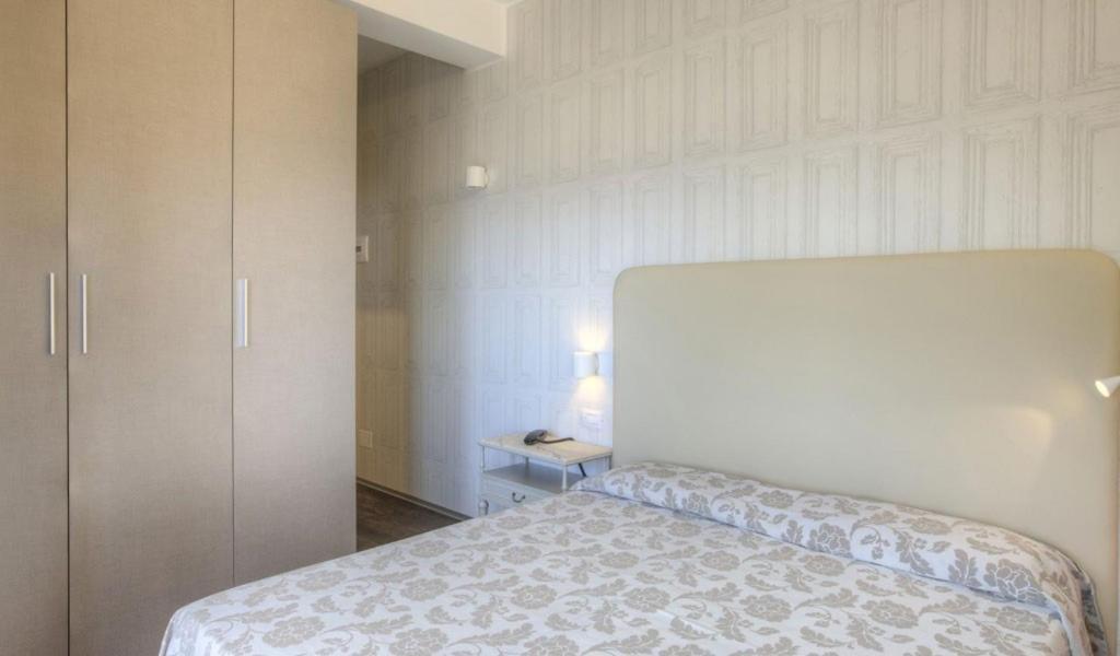 Hotel 2000 Rimini Extérieur photo