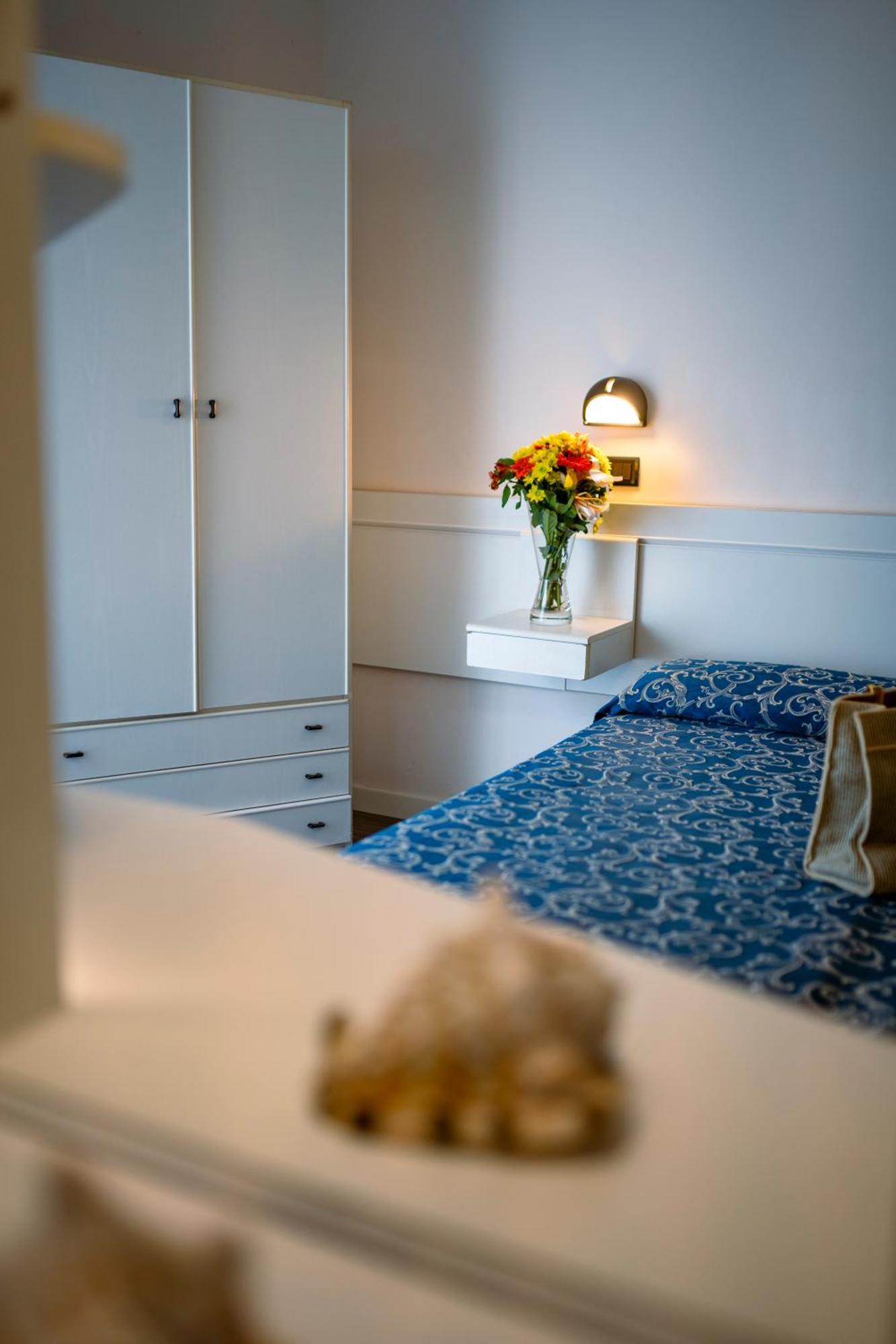 Hotel 2000 Rimini Extérieur photo