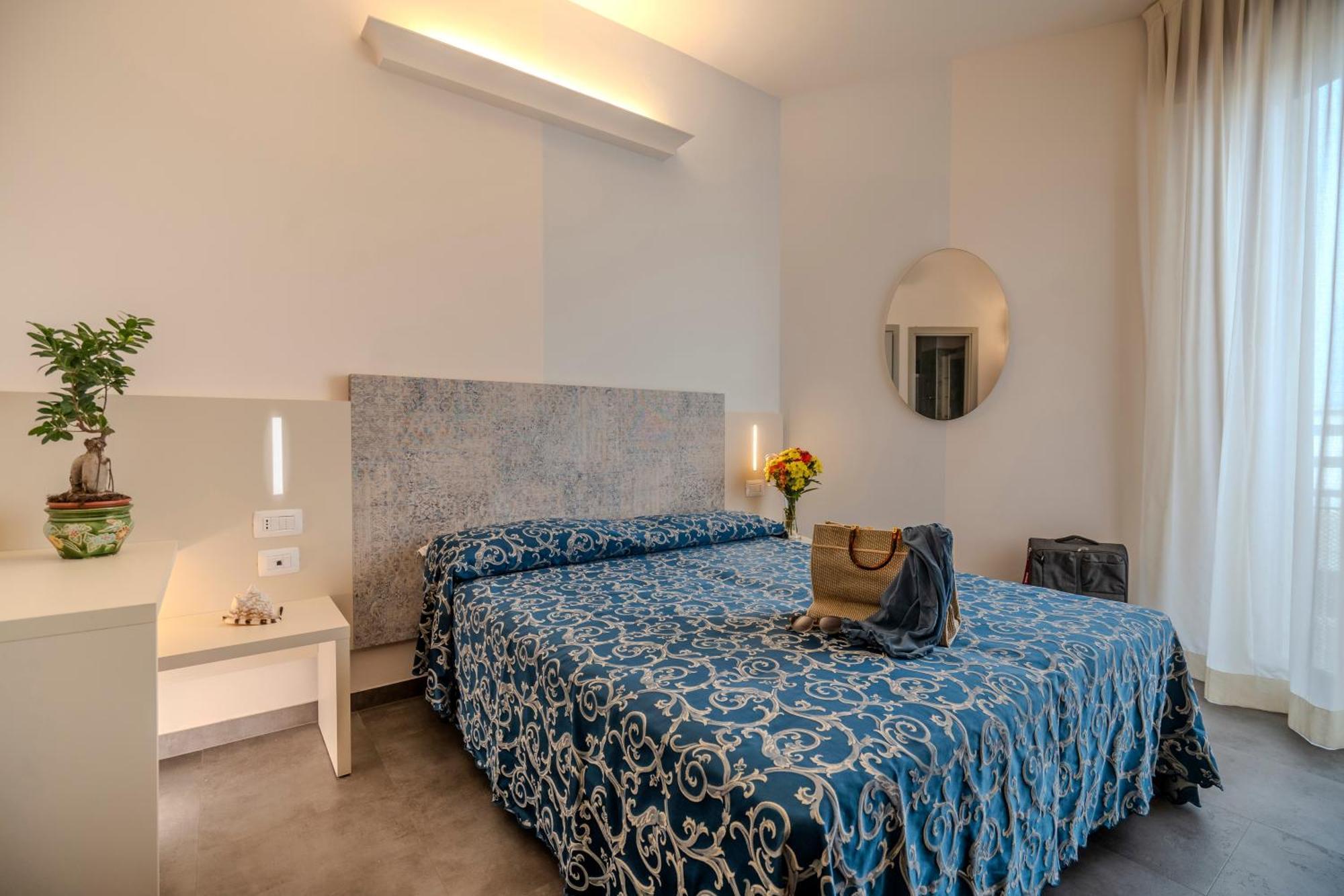 Hotel 2000 Rimini Extérieur photo