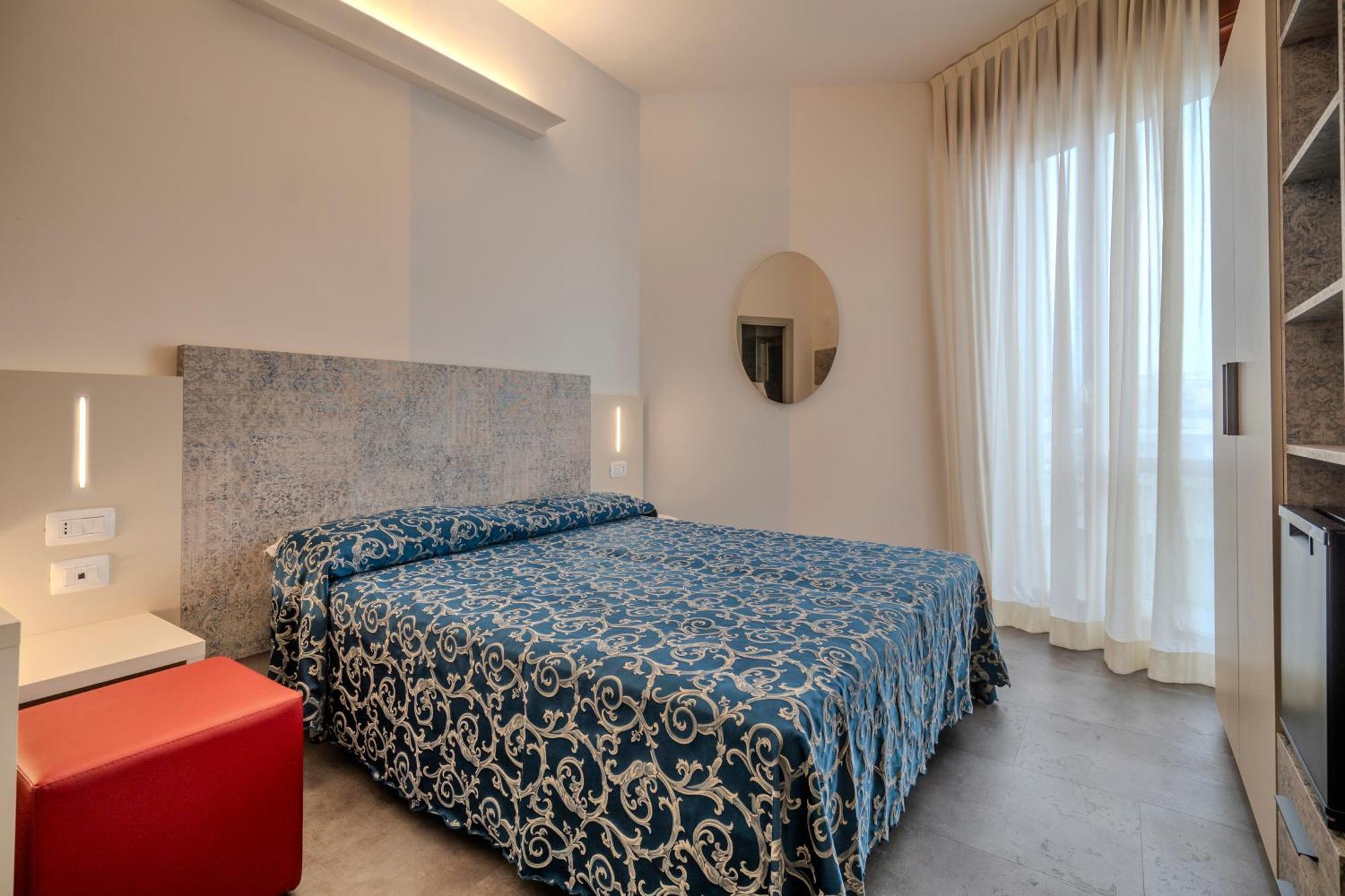 Hotel 2000 Rimini Extérieur photo