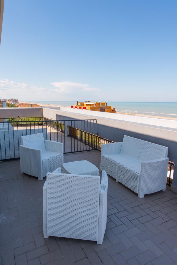 Hotel 2000 Rimini Extérieur photo