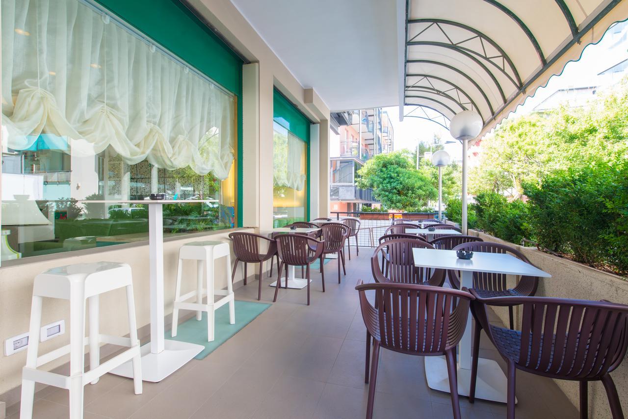 Hotel 2000 Rimini Extérieur photo